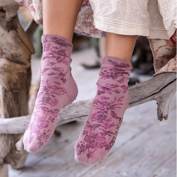 ☯️Magnolia Pearl socks☯️ - Picture 2 of 3